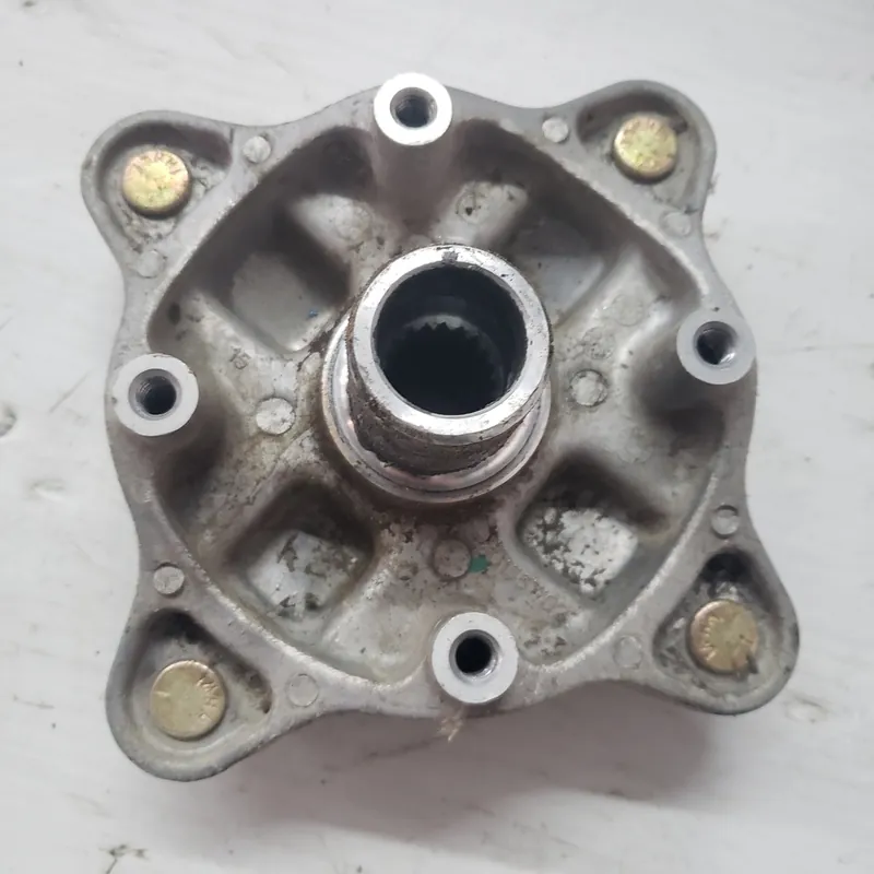 (new ref. 5143612) hub-wheel,awd,mach Solde